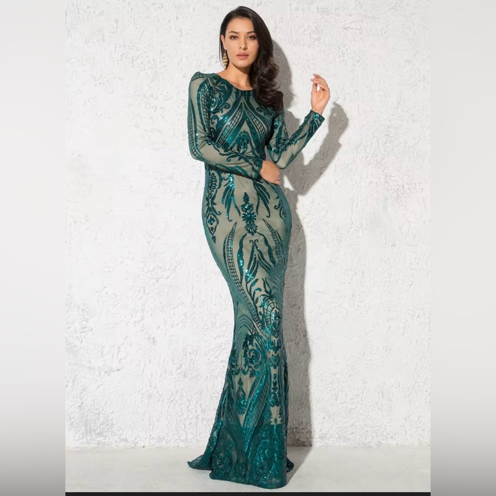 SERENE HILL Emerald Sequined Long Sleeve Evening Gown NWOT
